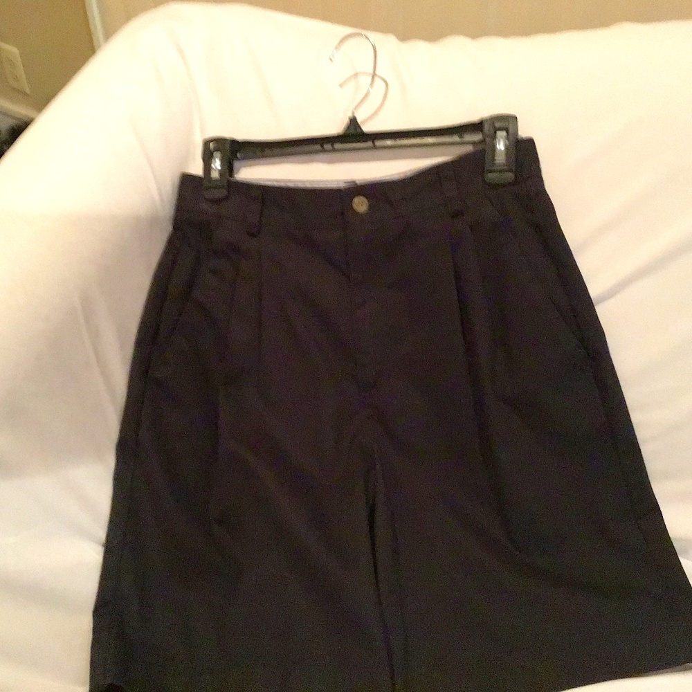 Liz Claiborne Classic Bermuda Shorts in All Cotton Black  6